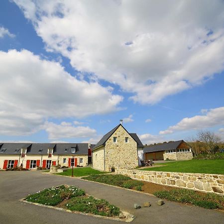 Gites De La Ferme De Vur Ven Gouvieux Exteriör bild